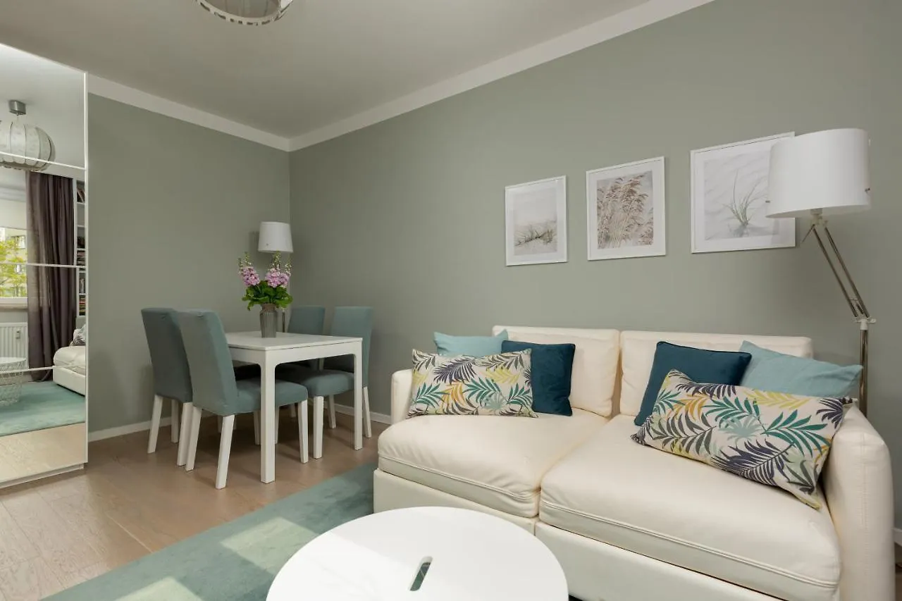 Cosy & Homely Two-Room Apartment By Renters Warszawa