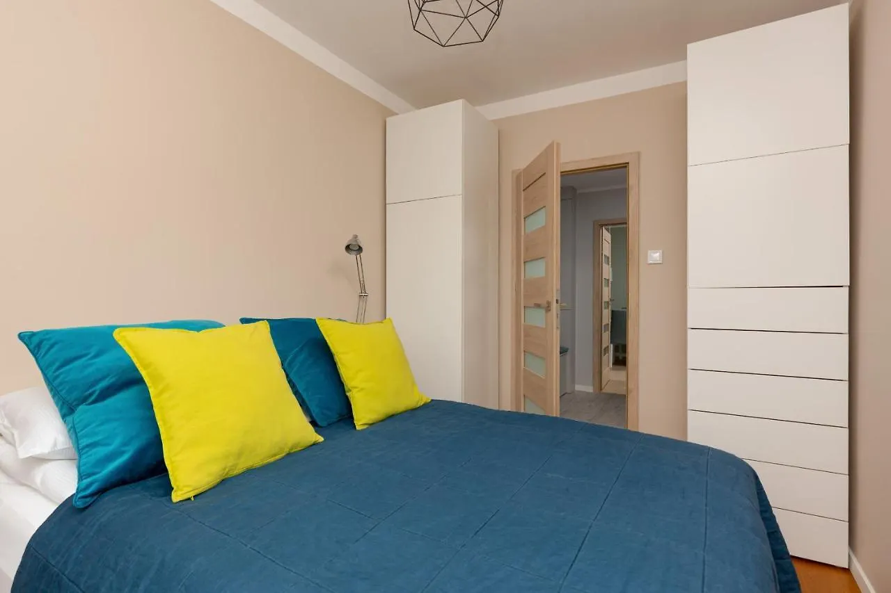 Cosy & Homely Two-Room Apartment By Renters ワルシャワ ポーランド