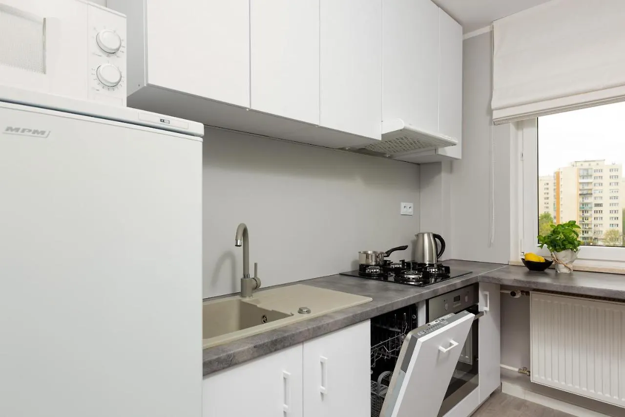 Cosy & Homely Two-Room Apartment By Renters ワルシャワ